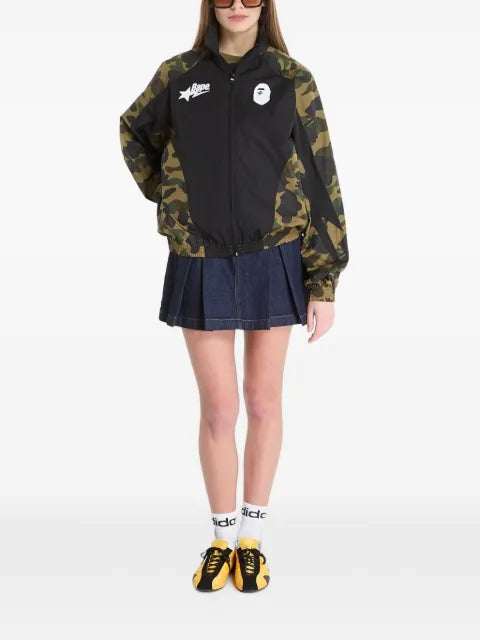 A BATHING APE® logo-print jacket