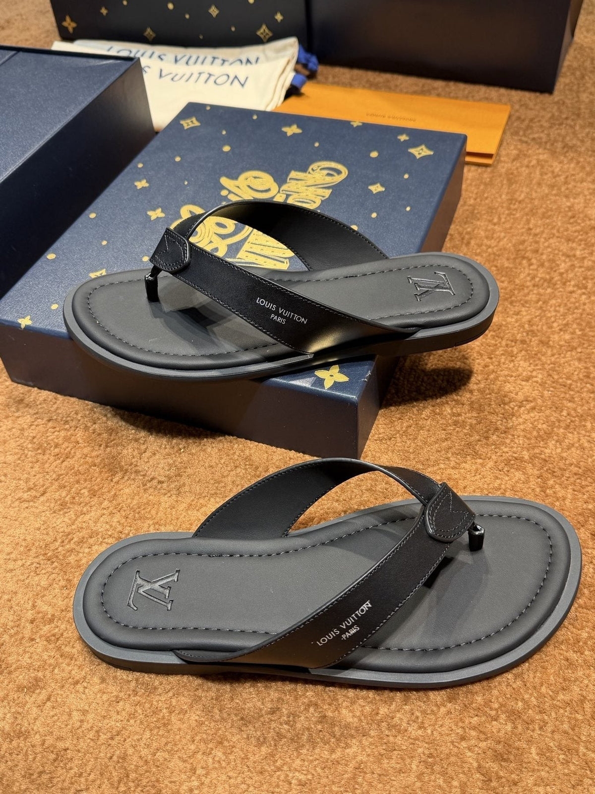 Louis Vuitton Dark Gray and Black Thong Sandals